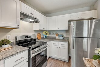1510 Yelford Cir in Jacksonville, FL - Building Photo - Building Photo