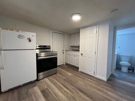 568 S Main St in Chambersburg, PA - Building Photo