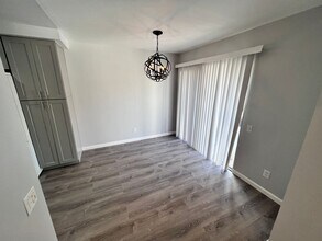 24710 Sand Wedge Ln in Santa Clarita, CA - Building Photo - Building Photo