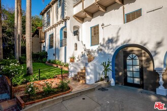 1328 Sierra Alta Way in Los Angeles, CA - Building Photo - Building Photo