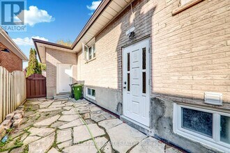61 Galloway Rd in Toronto, ON - Building Photo - Building Photo