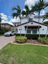 9713 NW 8th Terrace in Miami, FL - Building Photo