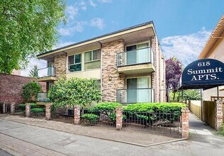 615 Summit Apartments in Seattle, WA - Building Photo - Building Photo