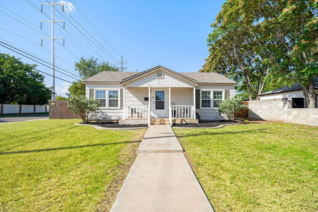 2826 33rd St in Lubbock, TX - Building Photo