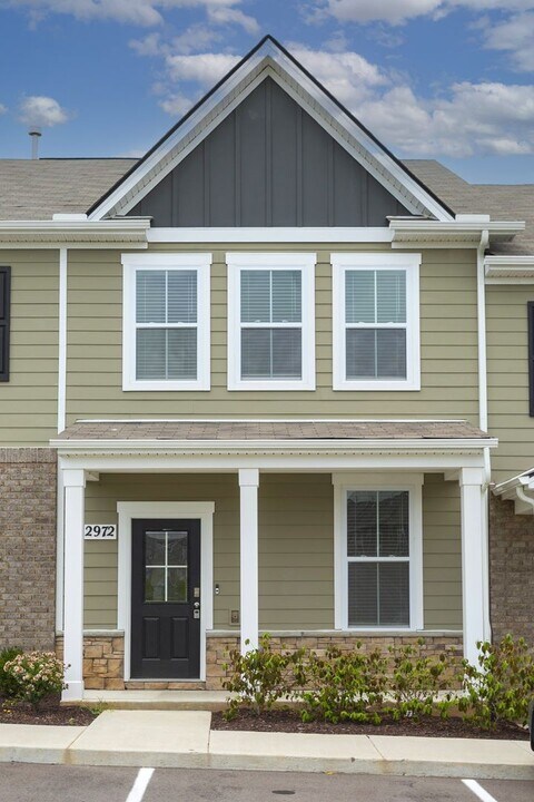 2972 Mallard Dr in Lebanon, TN - Building Photo