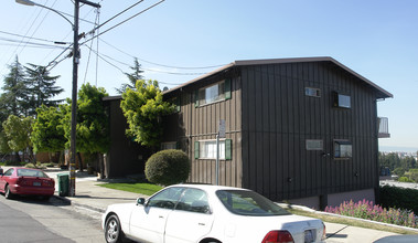 6515 Outlook Ave in Oakland, CA - Building Photo - Building Photo