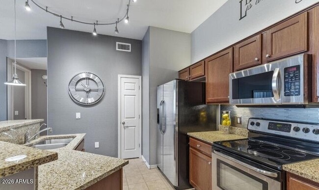 3330 S Gilbert Rd, Unit 2013 in Chandler, AZ - Building Photo - Building Photo