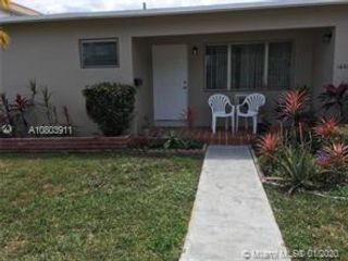 1620 Liberty St in Hollywood, FL - Foto de edificio - Building Photo