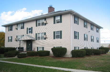 Hudson Gardens in Hudson, NH - Foto de edificio