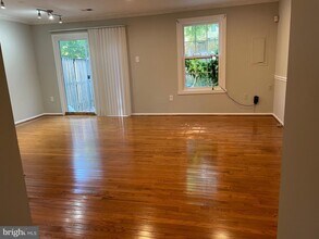 2288 Anvil Ln in Temple Hills, MD - Building Photo - Building Photo