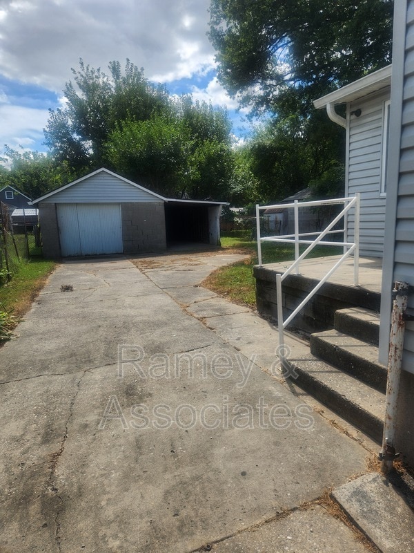 1108 Hathaway Ave in Louisville, KY - Building Photo - Building Photo