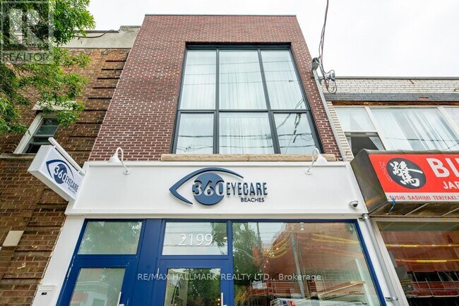 2199 Queen St E in Toronto, ON - Building Photo - Building Photo