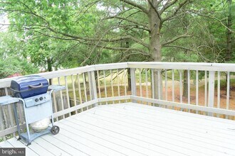 8225 Londonderry Ct in Laurel, MD - Building Photo - Building Photo