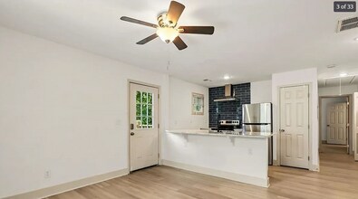 1714 Le Grand St, Unit Top Unit in Savannah, GA - Building Photo - Building Photo