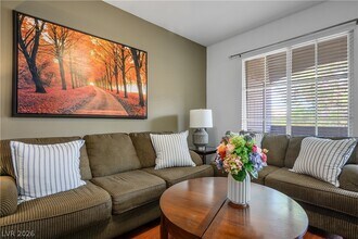 9000 S Las Vegas Blvd in Las Vegas, NV - Foto de edificio - Building Photo