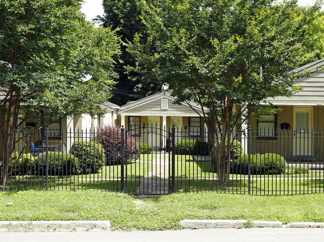 The Cottages in Memphis, TN - Building Photo - Building Photo