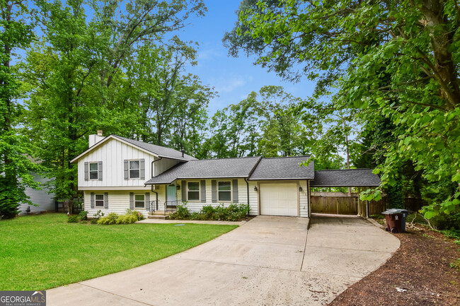 140 Michaela Dr in Alpharetta, GA - Building Photo - Building Photo