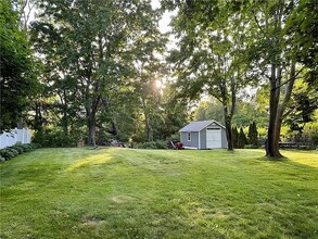 16 Paddy Hill Rd in South Kingstown, RI - Building Photo - Building Photo