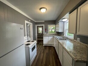 730 Noble Ave in Akron, OH - Foto de edificio - Building Photo