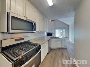 1761 Silver Leaf Ct SW in Marietta, GA - Foto de edificio - Building Photo