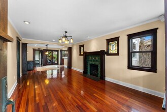 3330 Collier Ave in San Diego, CA - Foto de edificio - Building Photo