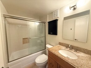 3045 Ala Napuaa Pl in Honolulu, HI - Building Photo - Building Photo