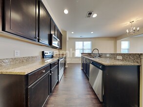 112 Orleans Ct in Moncks Corner, SC - Foto de edificio - Building Photo