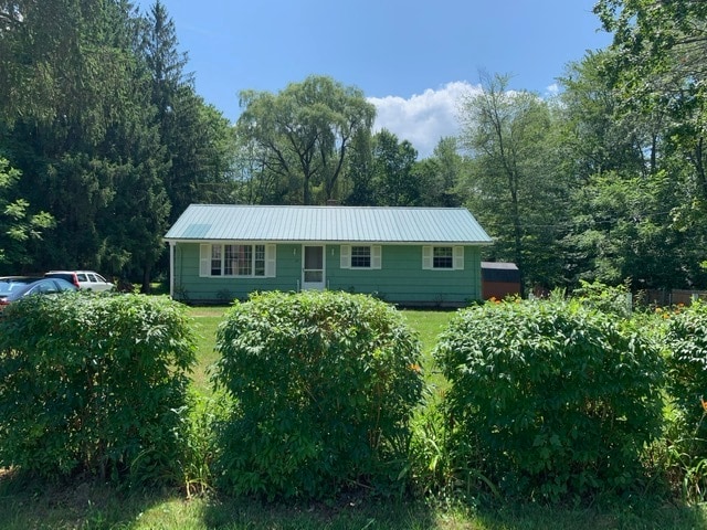property at 37 Huntington Rd