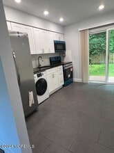 96 East Ave in Atlantic Highlands, NJ - Building Photo - Building Photo