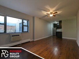 524 W Oakdale Ave, Unit 420 Apartamentos