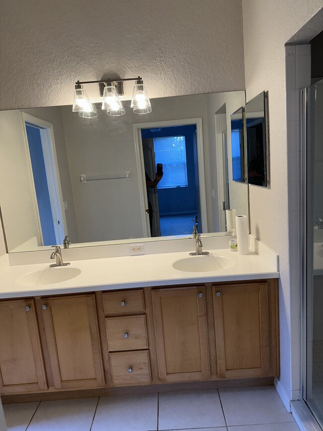 7091 Chatum Light Run in Bradenton, FL - Building Photo - Building Photo