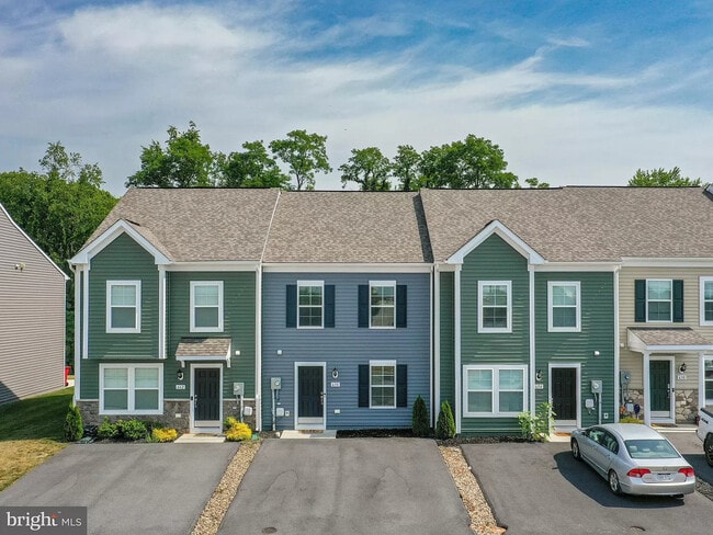 property at 658 Thumper Dr