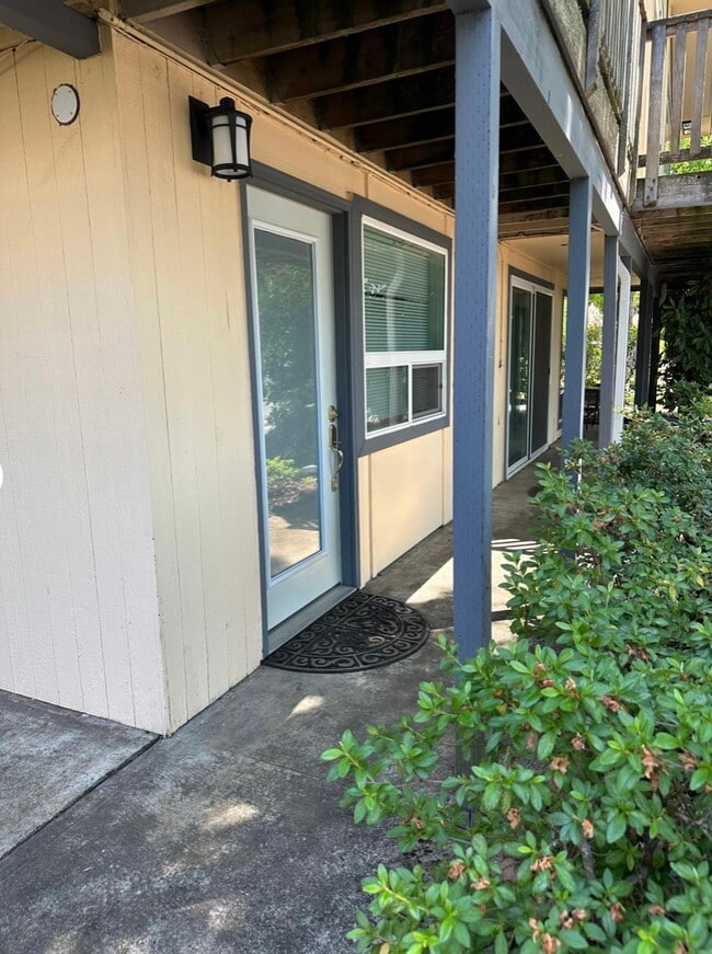 1205 E 29th Pl in Eugene, OR - Building Photo - Building Photo