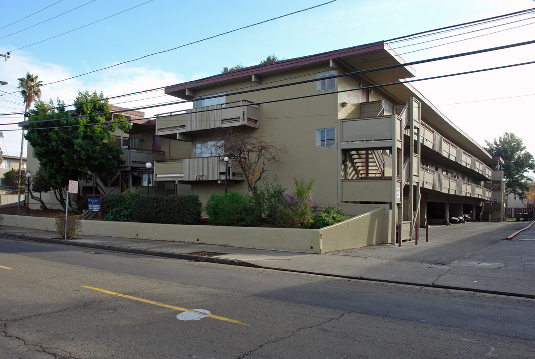 137 Canal St in San Rafael, CA - Building Photo