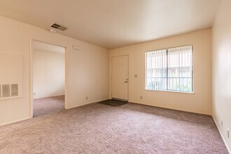 Creekside Village Senior Apartments in Sacramento, CA - Building Photo - Interior Photo