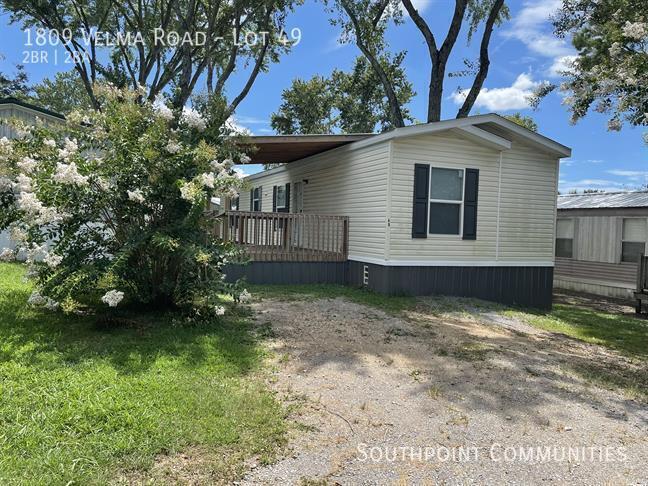 property at 1809 Velma Rd