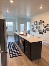 871 E Skiff Way in Saratoga Springs, UT - Building Photo - Building Photo