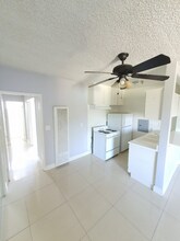 4660 Kester Ave in Los Angeles, CA - Building Photo - Building Photo