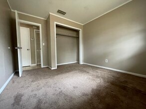 1127 Jones Ave, Unit 1127 in Inverness, FL - Foto de edificio - Building Photo