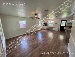 1117 W Academy St in Lonoke, AR - Building Photo - Building Photo