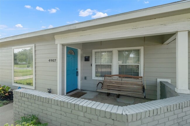 4907 Marietta Ln in Houston, TX - Building Photo - Building Photo
