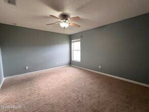 5318 Cordgrass Bend Ln in Port Orange, FL - Foto de edificio - Building Photo