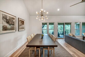 1821 Westlake Dr in Austin, TX - Building Photo - Building Photo