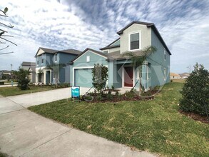 5102 Brickwood Rise Dr in Wimauma, FL - Building Photo - Building Photo