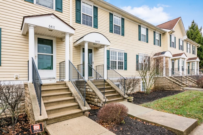6409 Nottinghill Trail Dr in Canal Winchester, OH - Foto de edificio - Building Photo