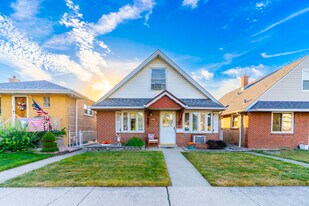 6046 S Melvina Ave in Chicago, IL - Building Photo