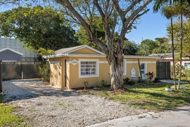 property at 1416 SW 33rd Ct