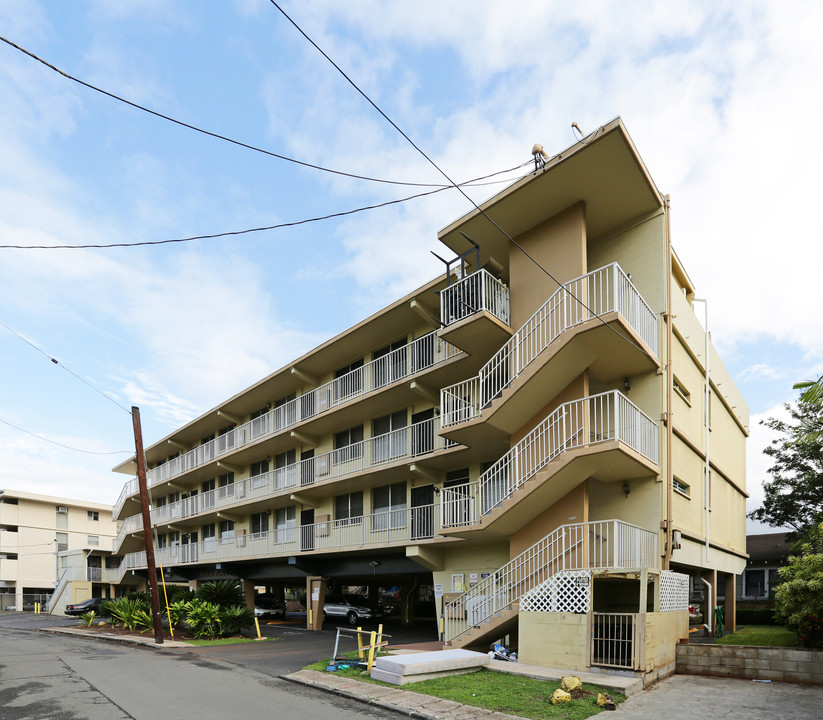 Nu'uanu Place in Honolulu, HI - Foto de edificio