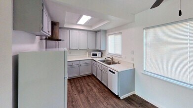 2350 Osbun Rd in San Bernardino, CA - Building Photo - Building Photo