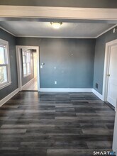 9 Westphal St in West Hartford, CT - Building Photo - Building Photo
